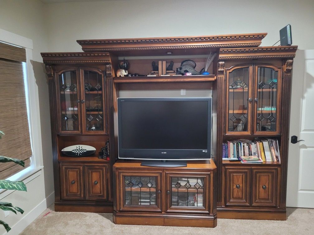 Whole Entertainment Center Furniture In Excellent Condition. Will Be Sold Only With The Furniture. Items Are Not Included.