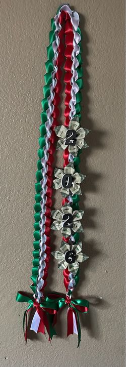Graduation lei