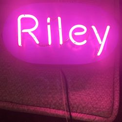 Neon sign “Riley”