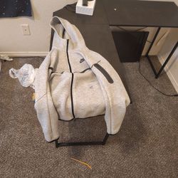 Fairly Used Nike Tech 