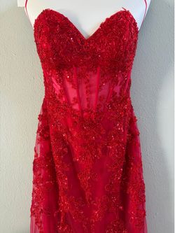 Formal event/prom dress, red, size 8, worn once, VERY GOOD CONDITION