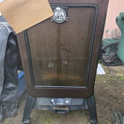 Electric Wood Pellet Feed Smoker