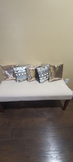 5 Pillows