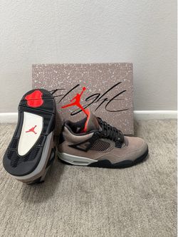 Jordan 4 Taupe Haze