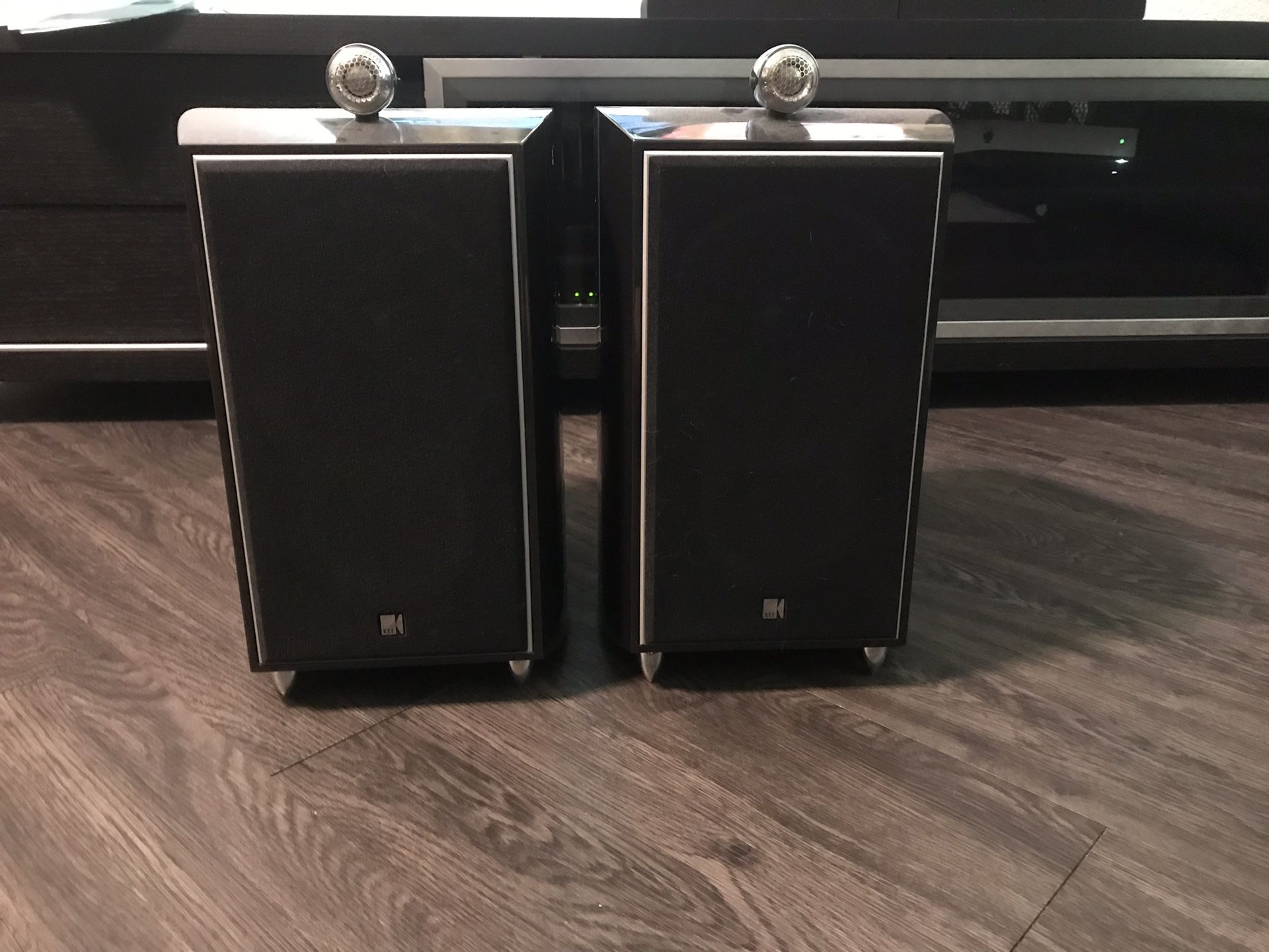 Kef XQ ONE bookshelf speakers