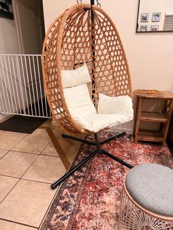Egg chair