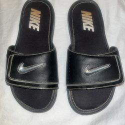 NIKE SLIDES SZ9