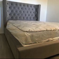 Queen Size Bed Frame With Mattress 