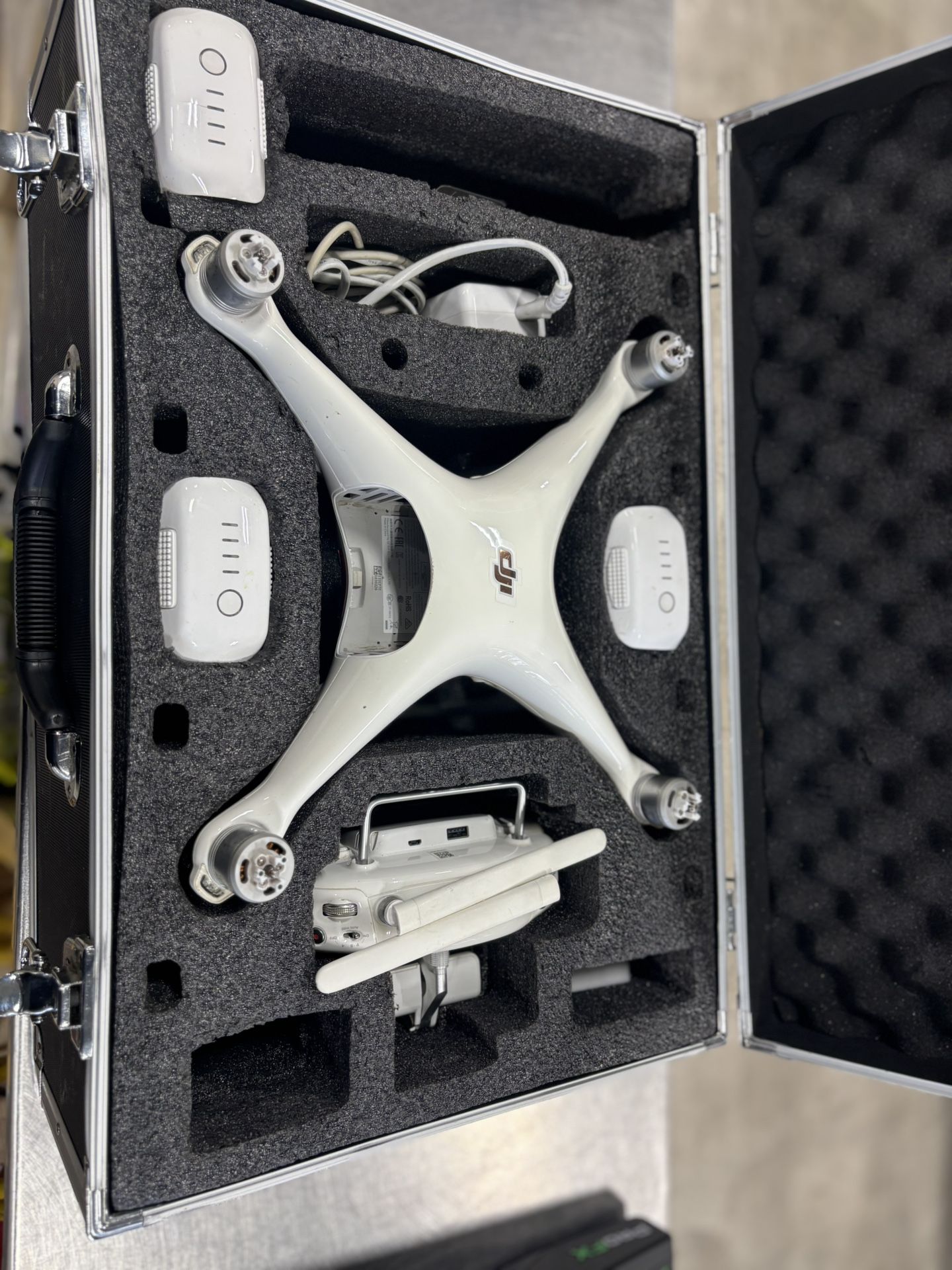 Dji Phantom 4 Pro V2.0 Used See Pictures