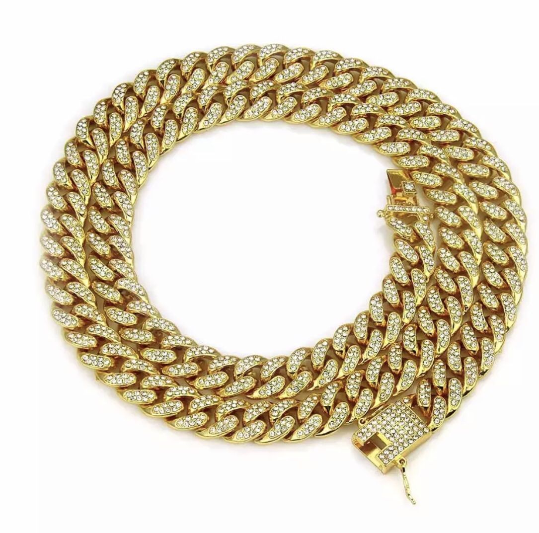 New 18 k yellow gold Cuban link chain