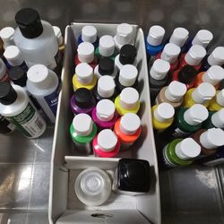 Airbrush Machine W/40 Colors & Solutions 