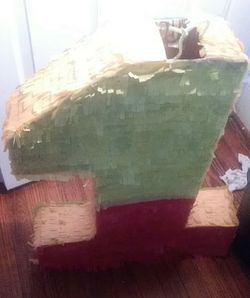 Hand made pinata pinata casera