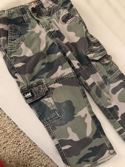 Boys Lee army pants size 2T