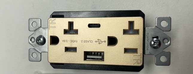 2 Power outlet TOPGREENER 20 Amp 125V Tamper-Resistant Decorator Duplex Receptacle, 2 Port USB Type C/A Wall Outlet