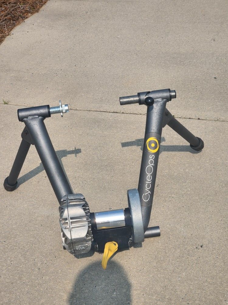 Cycleops Bike Trainer