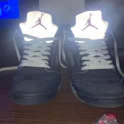 Jordon 5 og Retro Metallic Black 