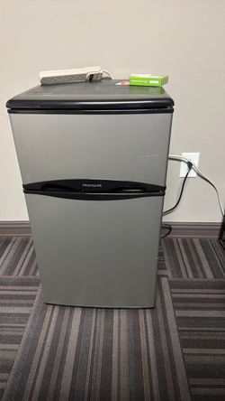 Frigidaire Mini Fridge
