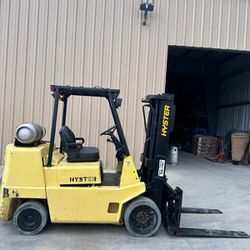 Hyster 8000 lbs capacity forklift
