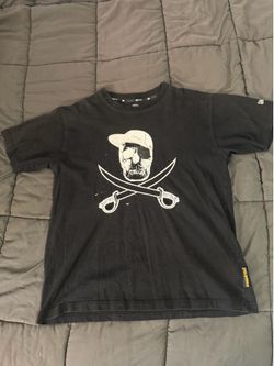 Black and white skull and swords tee 59fifty NewEra