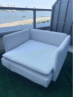 Arm chair