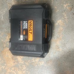 Pelican V300 Handgun Storage Case