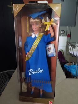 Graduation Barbie- Class of 2000