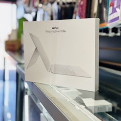 Apple iPad Magic Keyboard Folio 