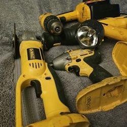 DEWALL 18V 