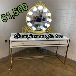 Vanity With Mirror Brand New