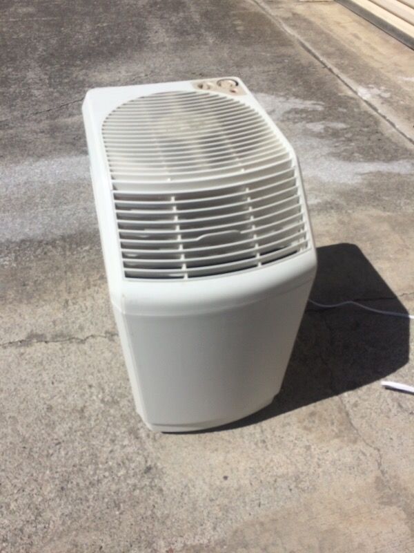 Essick air humidifier 6 gallon 831000