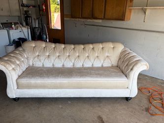 Cream Velvet Chesterfield Tufted Sofa