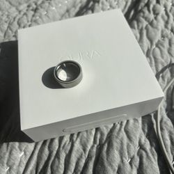 Oura Ring 4 Size 8 Brushed Silver
