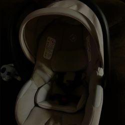 Maxi Cosi Zelia 4 In 1 Set 