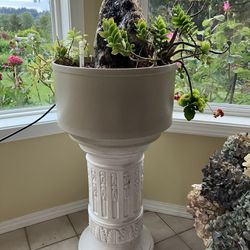 Indoor Fountain And Pedestal 