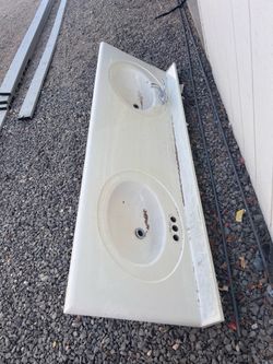 Free Double Bathroom sink