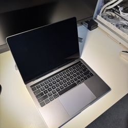 MacBook Pro 13” (2019) – i5 / 8GB / Great battery – $250 OBO