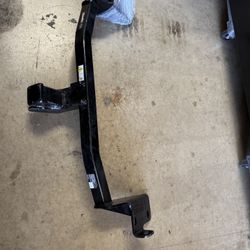 Draw-Tite 75998 Hitch For 14-23 Jeep Cherokee 2" Towing Receiver Class 3