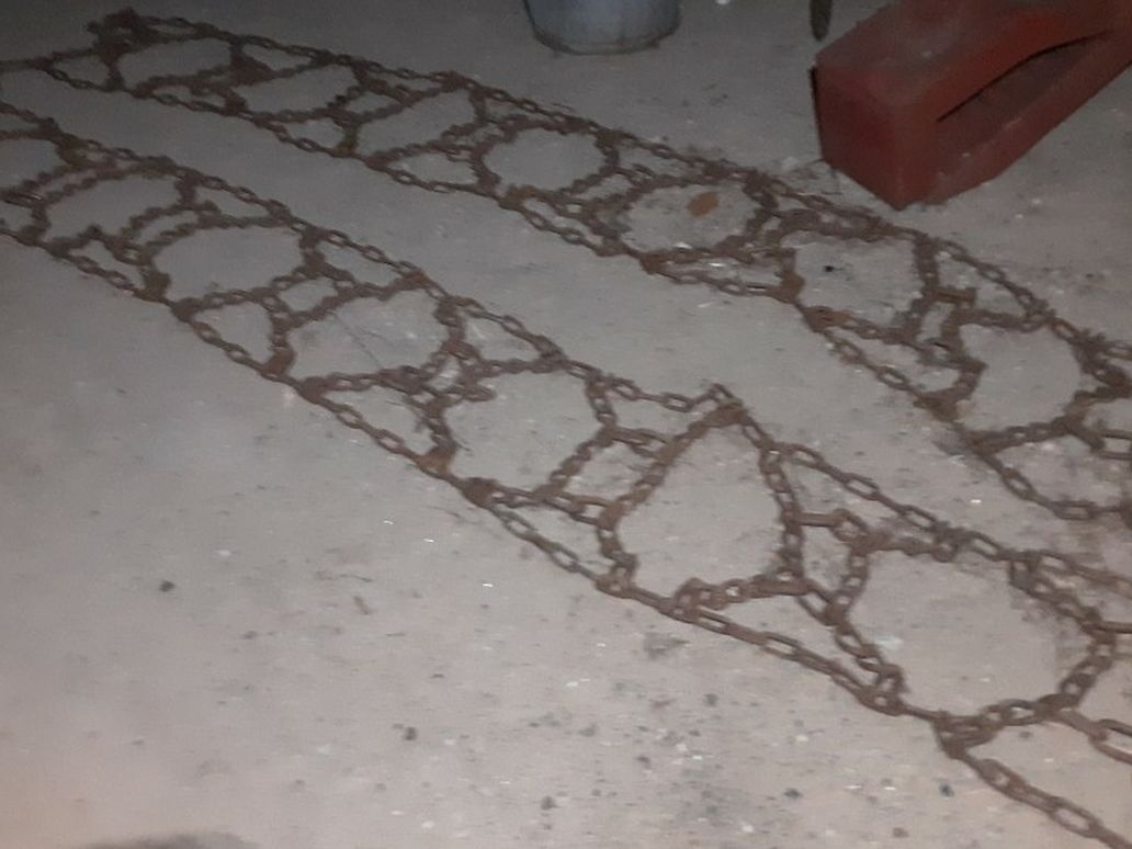 Tractor Tire Chains Roughly Measure Out About 17 X 130