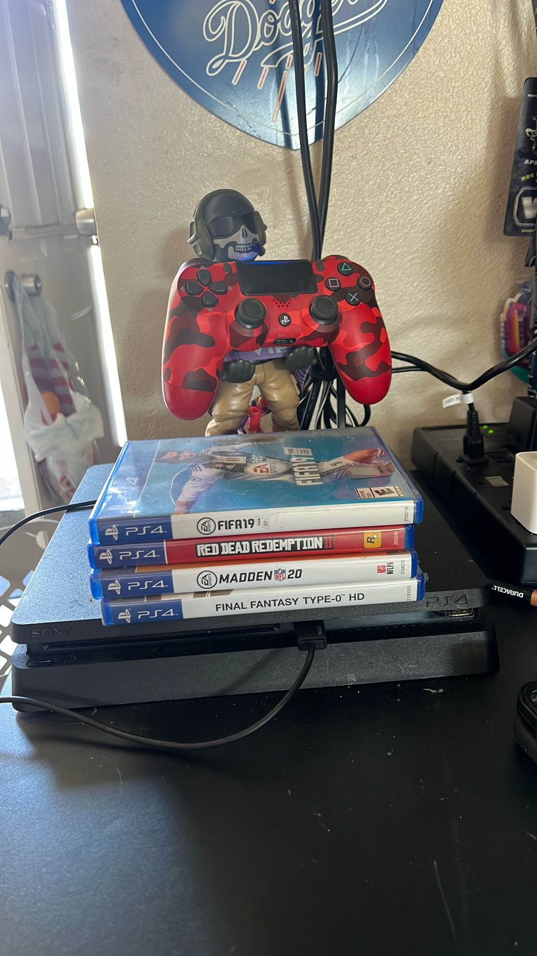 PS4