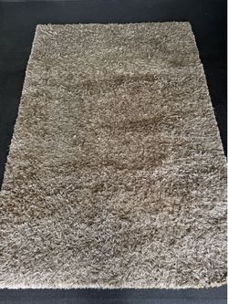 Large Designer Rug (79” x 116”)