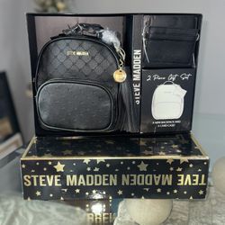 Steve Madden 2 piece gift set