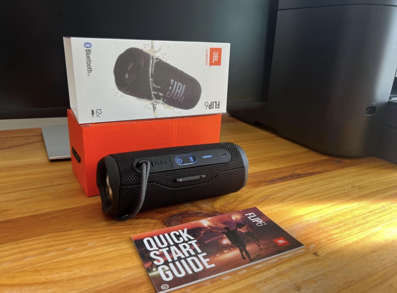 JBL Flip 6 Portable Speaker