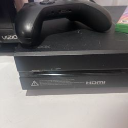 Xbox One With Controller And Game 