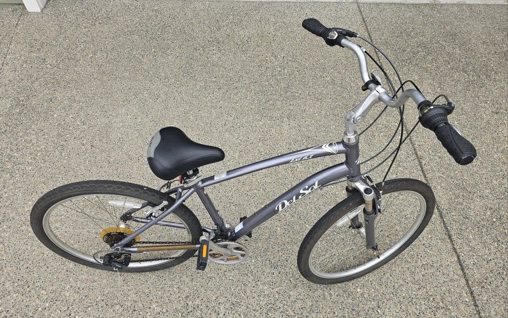 Del Sol Hybrid Beach Cruiser 7 Speed 26 In Wheels By Haro