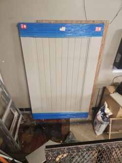 Vinyl fence gate