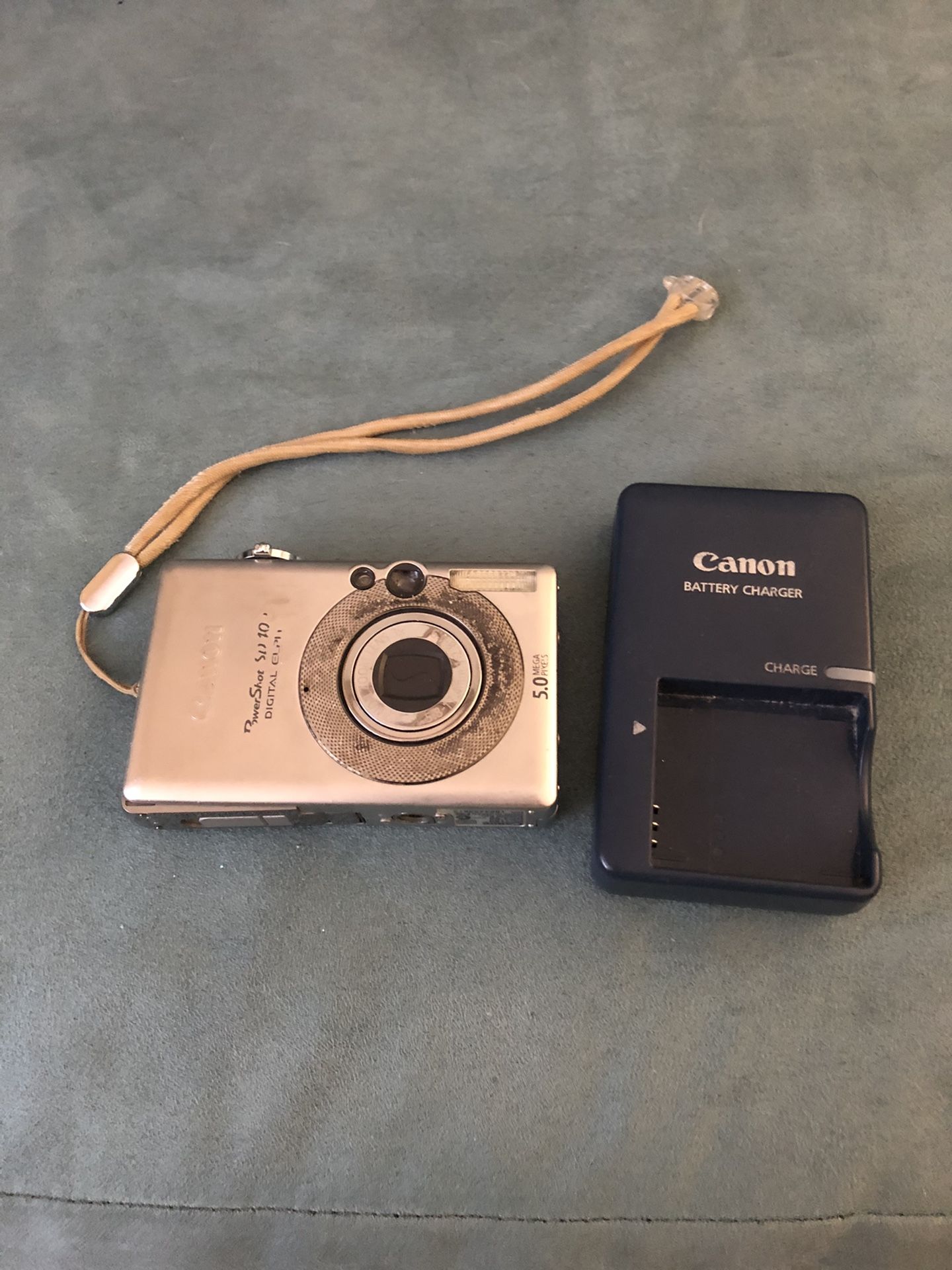 Canon PowerShot SD400 Digital Camera