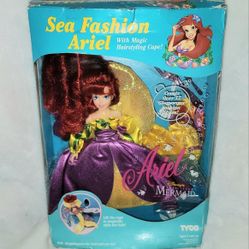 DISNEY 1992 ARIEL THE LITTLE MERMAID DOLL IN DAMAGED BOX
