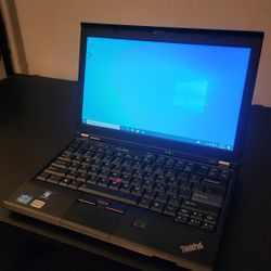 Lenovo ThinkPad X220 Laptop 