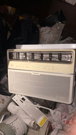 WiFi AC (window air conditioner) Toshiba 10,000 BTU