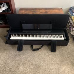 Yamaha 88 Key Digital Piano P-255 W/ Music Books 